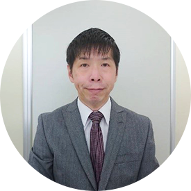 講師